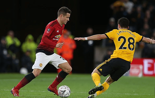 始接触两名 始接触两名